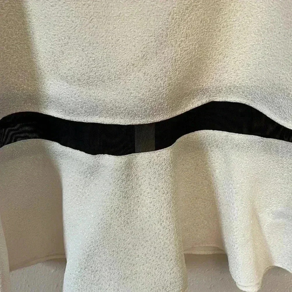 Brand new! EXPRESS Women’s Layered Blouse - Picture 3 of 11